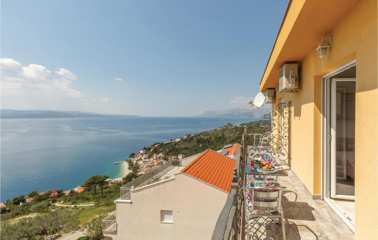 Amazing Apartment In Krvavica With Wifi Eksteriør billede