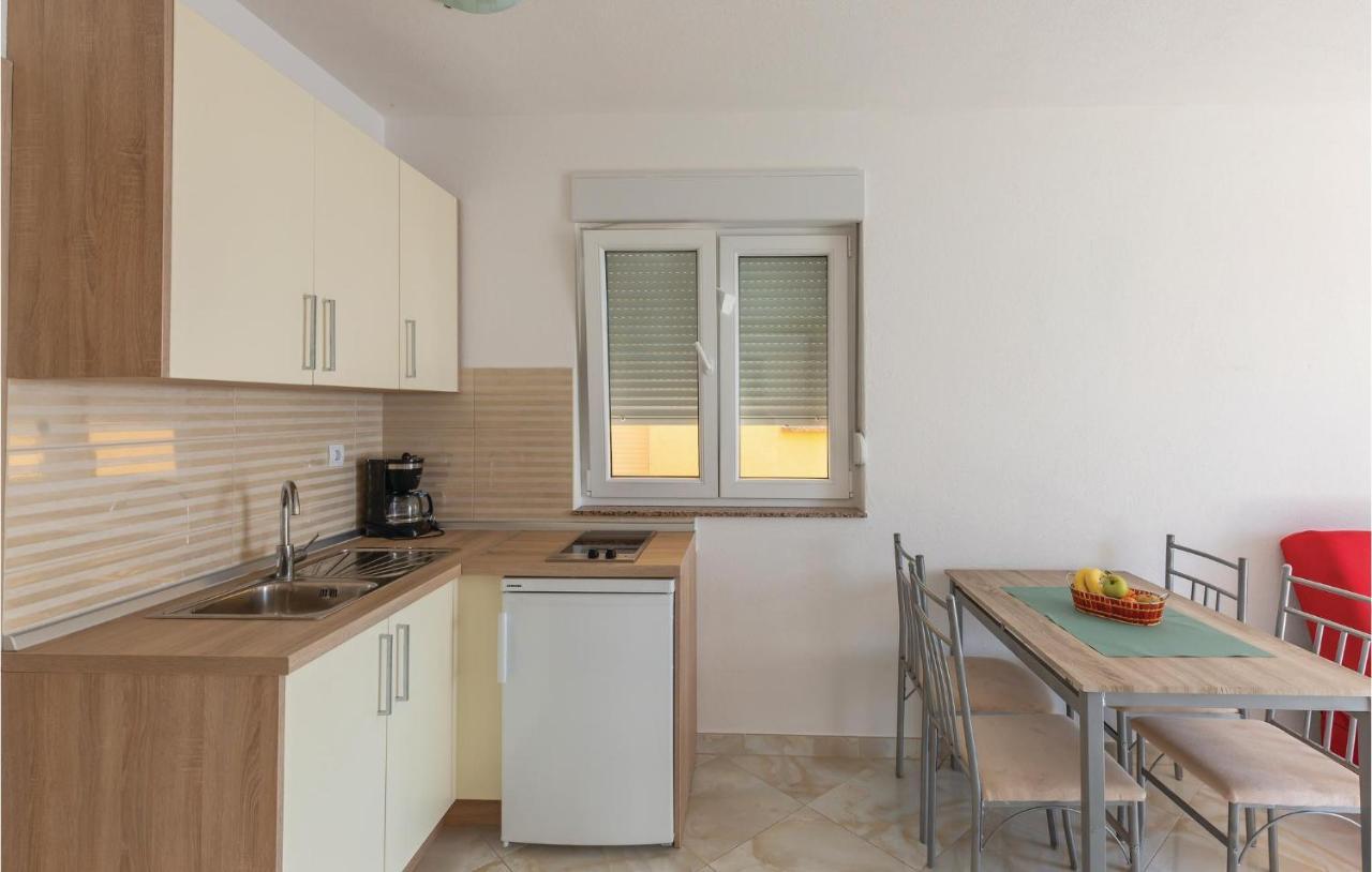 Amazing Apartment In Krvavica With Wifi Eksteriør billede